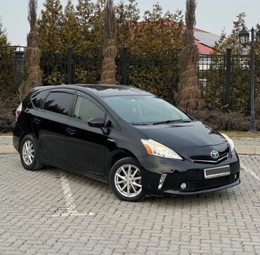 Toyota: Toyota Prius: 2012 г., 1.8 л, Вариатор, Гибрид, Универсал