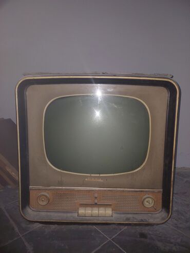 antik televizor: İşlənmiş Televizor 75" Ünvandan götürmə