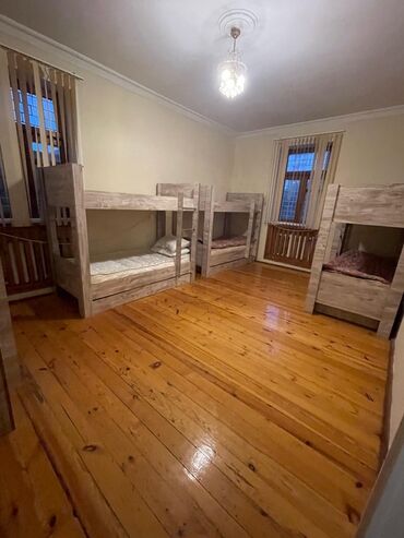 10 yaş tortları oğlan üçün: Oğlan və qız üçün, Yeni, Çarpayı, Matras ilə, Siyirməli, MDF