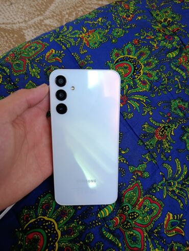 телефон spark 30: Samsung Galaxy A15, Б/у, 128 ГБ, цвет - Белый, 2 SIM