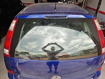 smart auto kupujemprodajem: GEPEK VRATA PLAVA BOJA Z21B ZA OPEL MERIVA | Svi delovi za Opel — 2