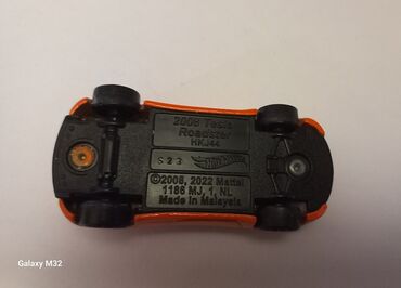 Игрушки: Продаю машинки хот вилс ( на обороте написано). покупаете первые 4 at lalafo.kg — 15 Игрушки: Продаю машинки хот вилс ( на обороте написано). покупаете первые 4 — 15