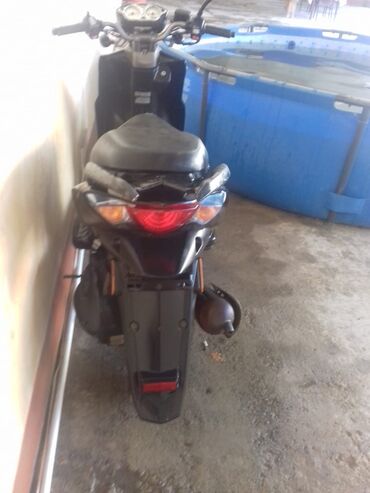 Браслеты: Kymco skuter – şəhər içi sürüş üçün praktik və qənaətcil model