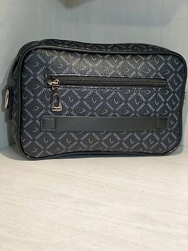 Другая мужская одежда: Цена: 1390 сом (небольшой торг) Новая мужская барсетка, удобная и — 1