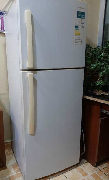 samsung j5 2016 qiymeti: Б/у Холодильник Samsung, No frost, Двухкамерный, цвет - Белый