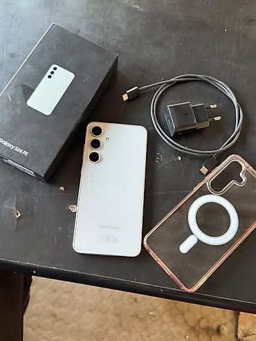 mi max 2: Samsung Galaxy S24 FE, 128 GB, rəng - Ağ, Simsiz şarj — 2