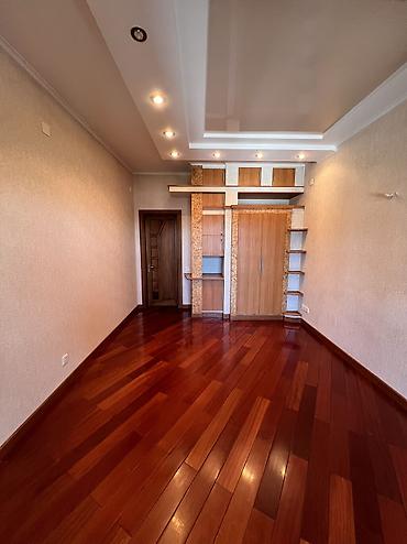 бабек: 3 комнаты, 150 м², Цум Элитка, 8 этаж — 8