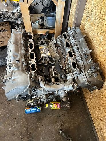 ls 400: Двигатель V8 лесус 570 
стуканул продам на запчасть цена договорная — 1