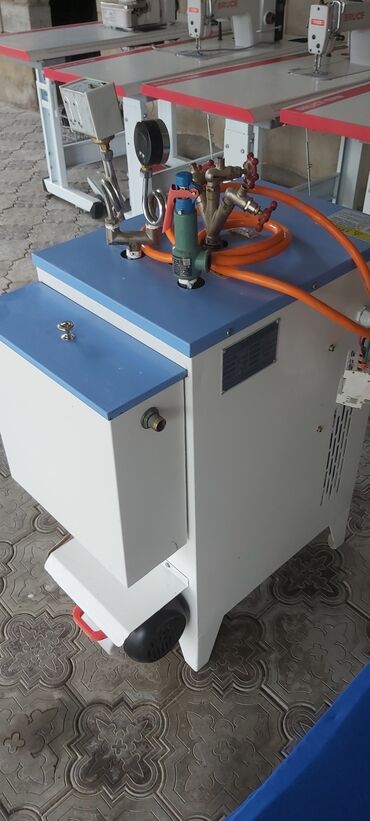 лёд генератор: Парогенератор 9 киловатт 43000с Утюжные столы 2 шт 16000с каждый 4х