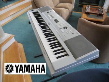 аренда музыкальных инструментов: Yamaha DGX 220 синтезатор-пианино + стойка, автоаккомпанемент, 76
