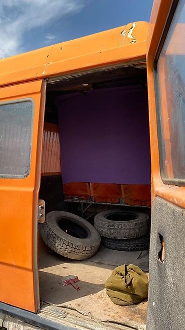буксир: LDV : 1989 г., Фургон — 1