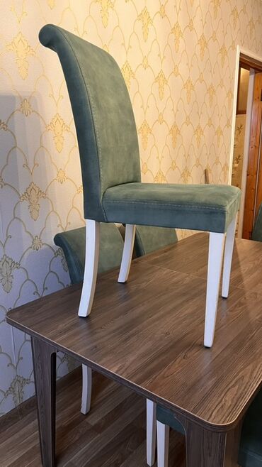 Qonaq otağı dəstləri: İşlənmiş — 6