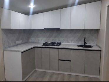 Sifarişlə mətbəx mebeli: Sifarişlə mətbəx dəsti, Özü çəkən petlələr, MDF, Kredit var, Pulsuz çatdırılma — 18