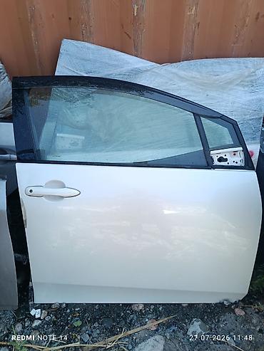 prius 2005: Кузовные детали Toyota Prius (XW30, 2009–2015) - Передние крылья с — 2