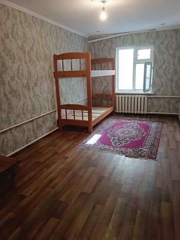 Долгосрочная аренда домов: 12 м², 1 комната, Утепленный, Бронированные двери, Парковка