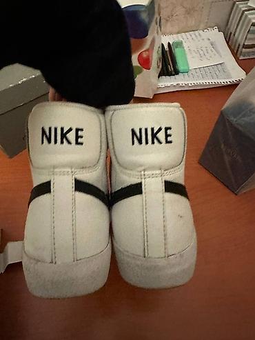 Digər: Nike Blazer Mid – ağ rəngli, yüksək boğazlı idman ayaqqabısı ölçü — 2
