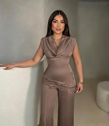 Kompleti: 🔥Elegantni dvodelni komplet – i pantalone sa širokim nogavicama ✅3000 — 12