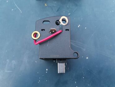 Auto delovi: Regler alternatora Lada 2107 Riva, Lada 2108 Samara, Lada Niva br.2 — 7