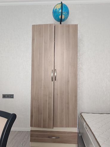 Yeniyetmə və ya uşaq otağı üçün uyğun mebel dəsti təqdim olunur. Dəstə lalafo.az -da Yeniyetmə və ya uşaq otağı üçün uyğun mebel dəsti təqdim olunur. Dəstə