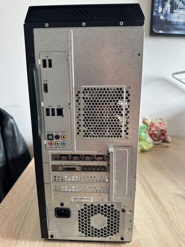 Desktop računari i radne stanice: ASUS desktop računar – gaming/creator konfiguracija Specifikacije: - — 11