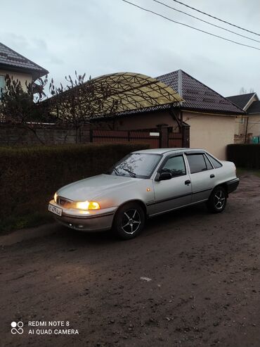 Daewoo Nexia: 2005 г., 1.5 л, Механика, Бензин, Седан