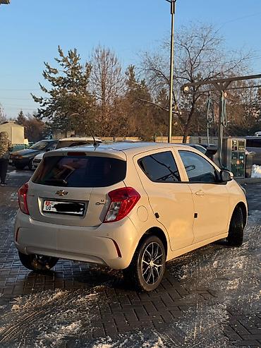 Chevrolet: Chevrolet Spark: 2017 г., 1 л, Автомат, Бензин, Хэтчбэк — 4