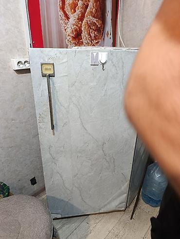 pc case: Компактный однокамерный холодильник с морозильным отделением — 1