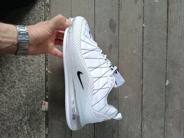 Women's Sneakers and athletic shoes: 46 — 23