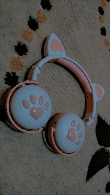 airpods qulaqcıq: Qulaqcıq işıqlı — 4
