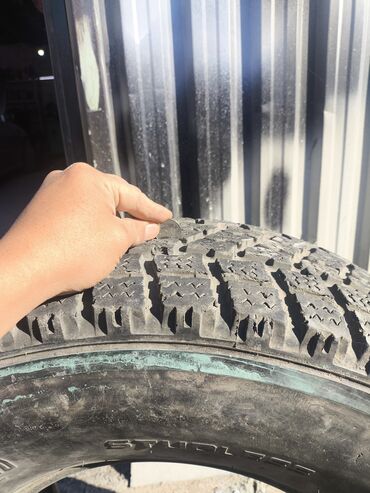 Шины: Шины 265 / 70 / R 15, Всесезонная, Б/у, 1 шт, Внедорожные (АТ/МТ), Китай, Falken — 5