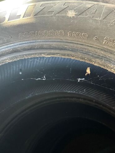 покрышка на автокран: Шины 265 / 60 / R 18, Зима, Б/у, Комплект, Внедорожные (АТ/МТ), Япония, Bridgestone