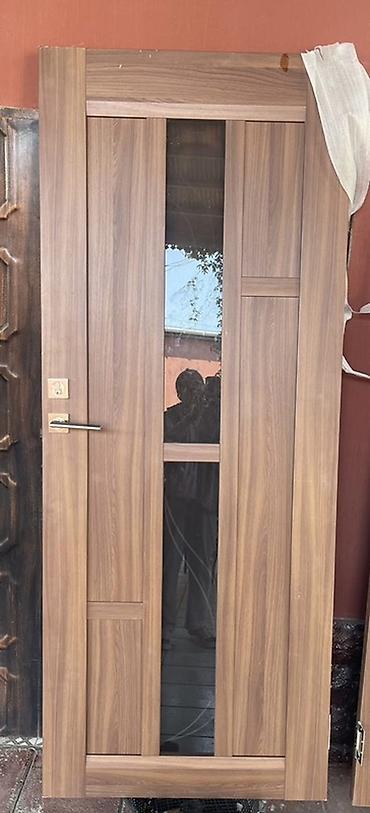 камин печь на дровах: Mənzil üçün qapı. 3 yataq otağı, 1 mətbəx qapısı. Eni 94sm, uzunluğu 2 — 2