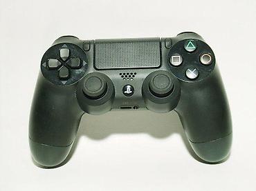 PS4 (Sony Playstation 4): U ponudi originalni džojstici za Playstation 4 konzole. Više komada na — 1