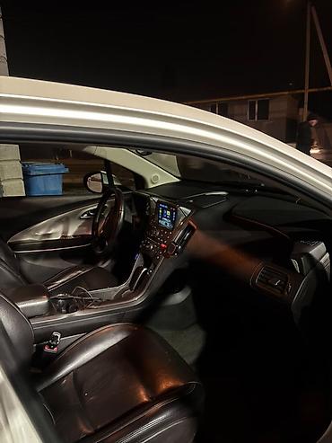 Chevrolet: Chevrolet Volt: 2012 г., 1.4 л, Гибрид, Хэтчбэк — 12