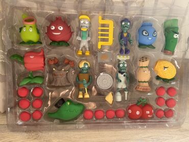 Игрушки: Игровой набор по мотивам Plants vs. Zombies 3 комплекта все фигурки — 19