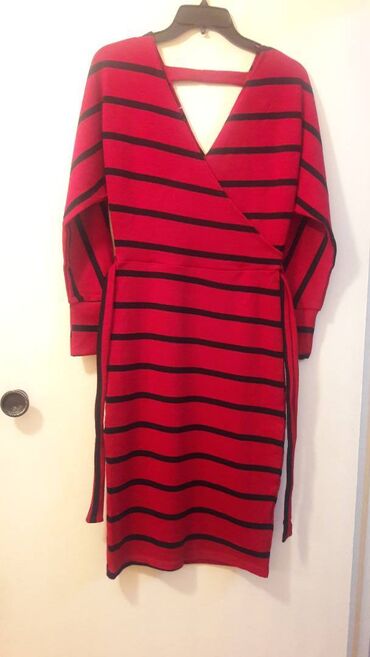 платье с запахом большого размера: M (EU 38), цвет - Красный