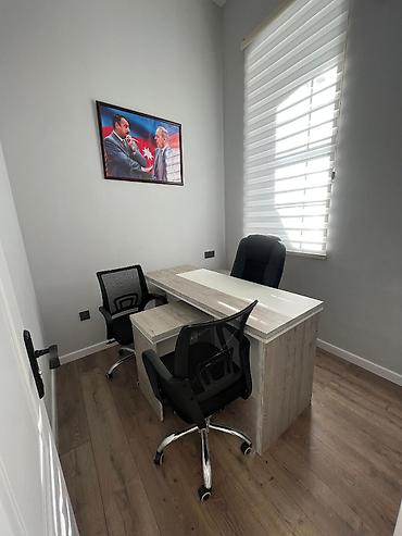 Ofis mebeli: İşlənmiş, İşçi üçün, Dördbucaq masa — 4