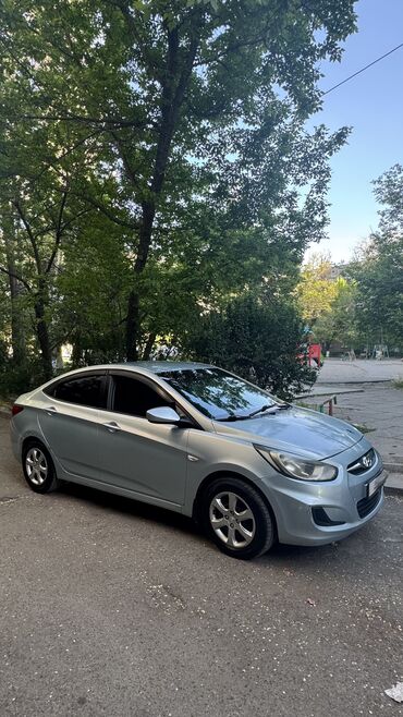 киа салярис: Hyundai Solaris: 2011 г., 1.6 л, Автомат, Бензин, Седан