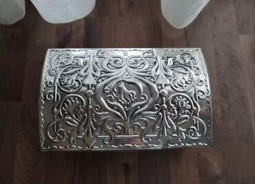 ukrasne stolice: Decoration box, Metal, color - Silver, Used