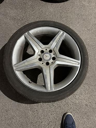 m3 f80: Комплект колес Mercedes-Benz AMG, размер R19. - Диски: оригинальные — 4