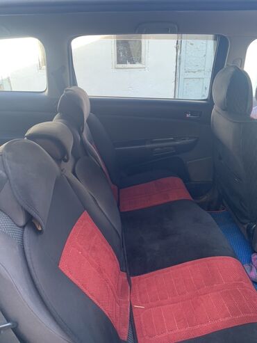 домкраты на авто: Продается минивэн Toyota Wish. Автомобиль имеет синий цвет кузова