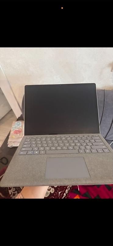 Ноутбуки Microsoft: Ноутбук Microsoft Surface Laptop (серия с тканевым покрытием — 2