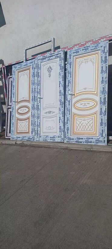 Qapıların təmiri: Naxışli Plasti̇k Hamam Qapıları. 350 man — 17