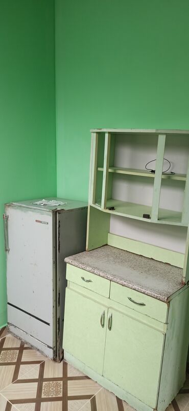 Həyət evləri və villaların satışı: :kirayə verilir 2 mərtəbə altı 3 maşın girən qaraj .2 çi mərtəbədə 2 — 5