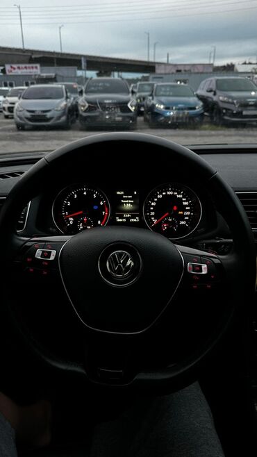 Volkswagen: Volkswagen Passat: 2018 г., 2 л, Автомат, Бензин, Седан — 7