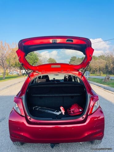 Toyota: Toyota Yaris: 1 l. | 2011 έ. Χάτσμπακ — 8