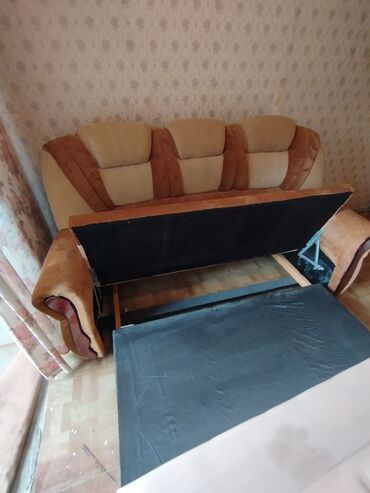 Divanlar: Di̇van-kravat, İşlənmiş, Açılan, Bazasız, Vеlur parça, Çatdırılma yoxdur — 12