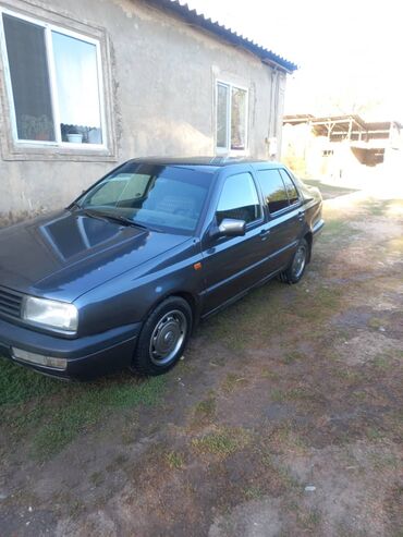 вит машина: Volkswagen Vento: 1993 г., 1.8 л, Механика, Газ, Седан