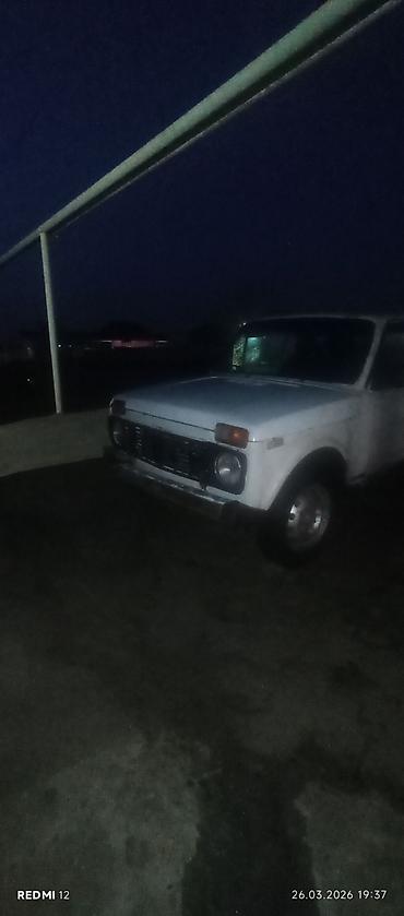 qazel yuk maşın: VAZ (LADA) 4x4 Niva: 4.4 l | 1988 il Ofrouder/SUV — 4