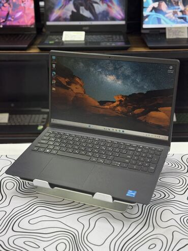 Настольные ПК и рабочие станции: Ноутбук, Dell, 16 ГБ ОЗУ, Intel Core i3, 15.6 ", Для работы, учебы, память SSD